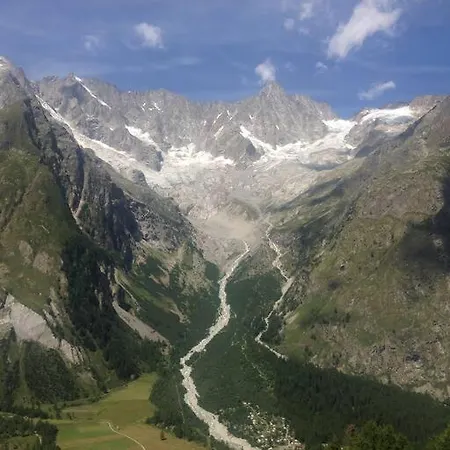 Chalet Val Ferret Ideal For Tmb, Hiking, Panorama * Praz-de-Fort